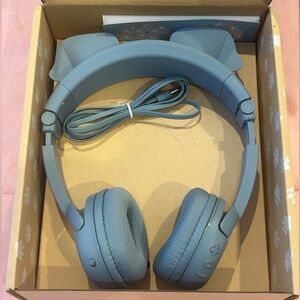 BuddyPhones Gray Dog Ear Wireless Headphones